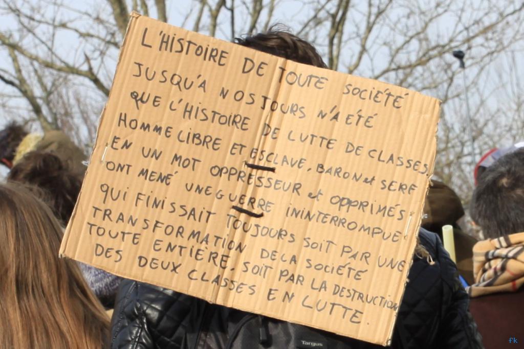 Les opposants à l’aéroport sur la 4 voies Les opposants à l’aéroport sur la 4 voies